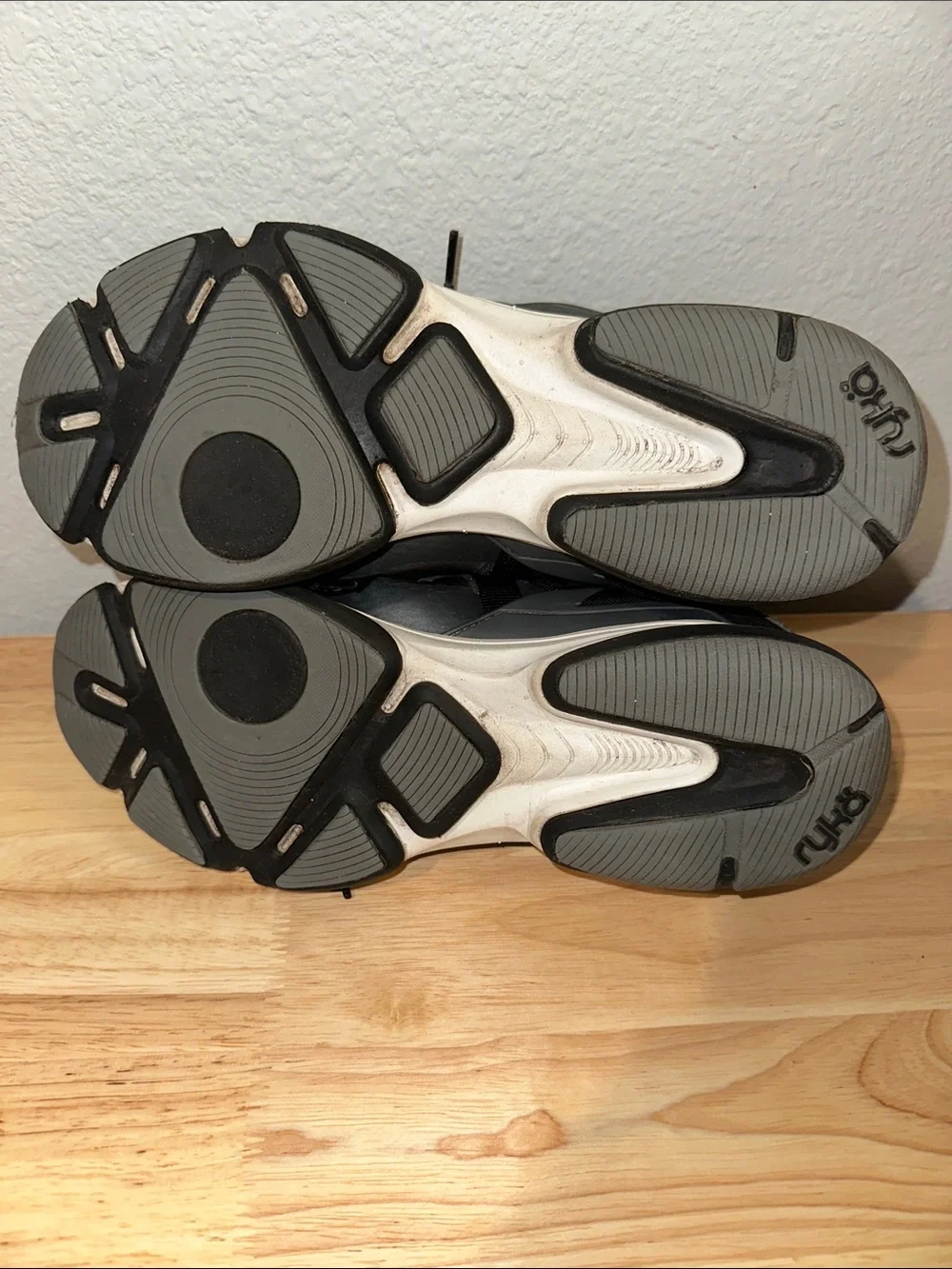 Ryka Womens Devotion XT Mid Training Shoe. 10M Great for Dance Fitness and Zumba